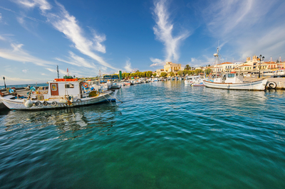 PRIVATE ISLAND HOPPING CRUISE - AEGINA & MONI
